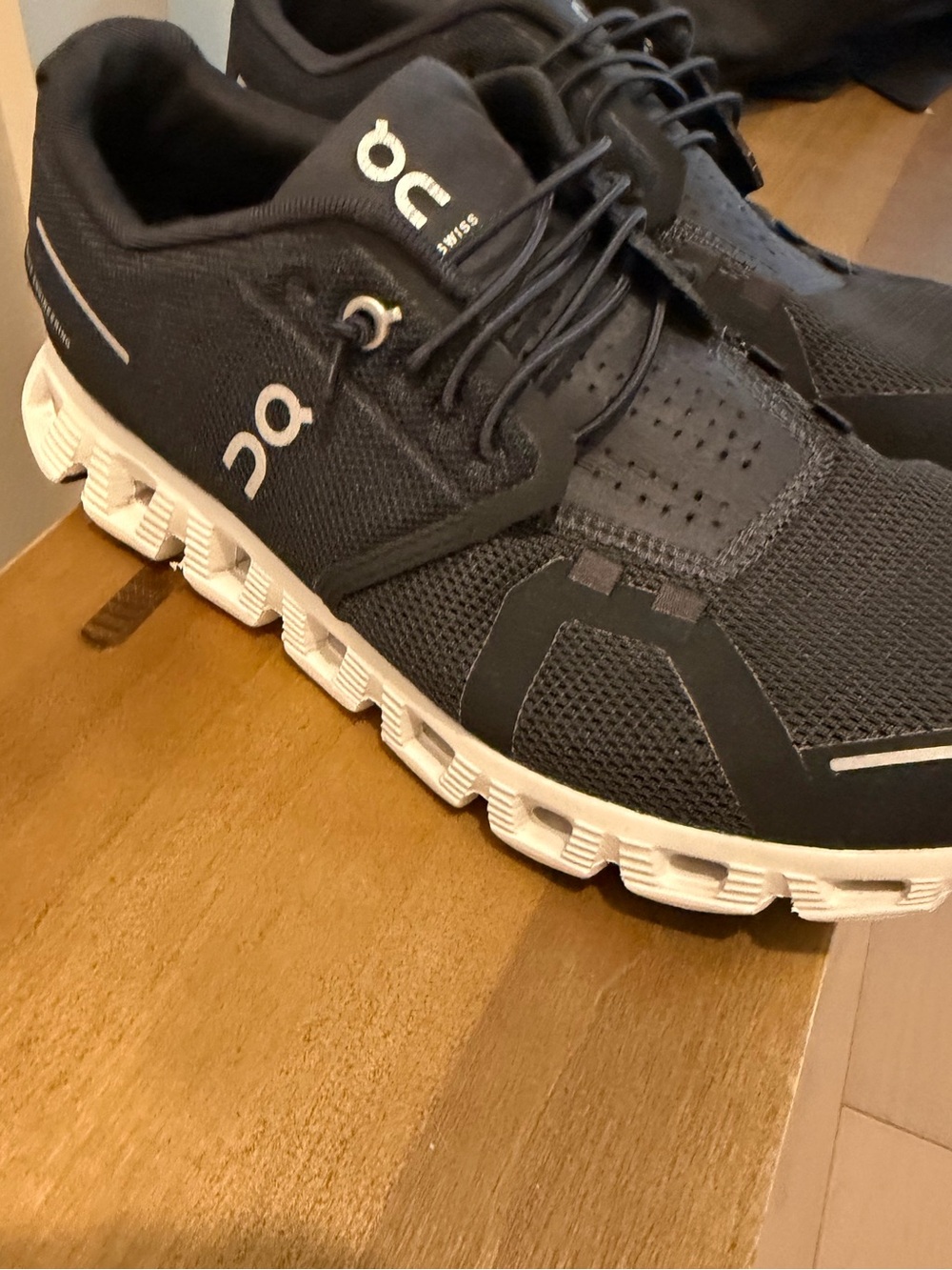 On Cloud 6 sneakers - black, women’s 10 - Picture 8 of 10